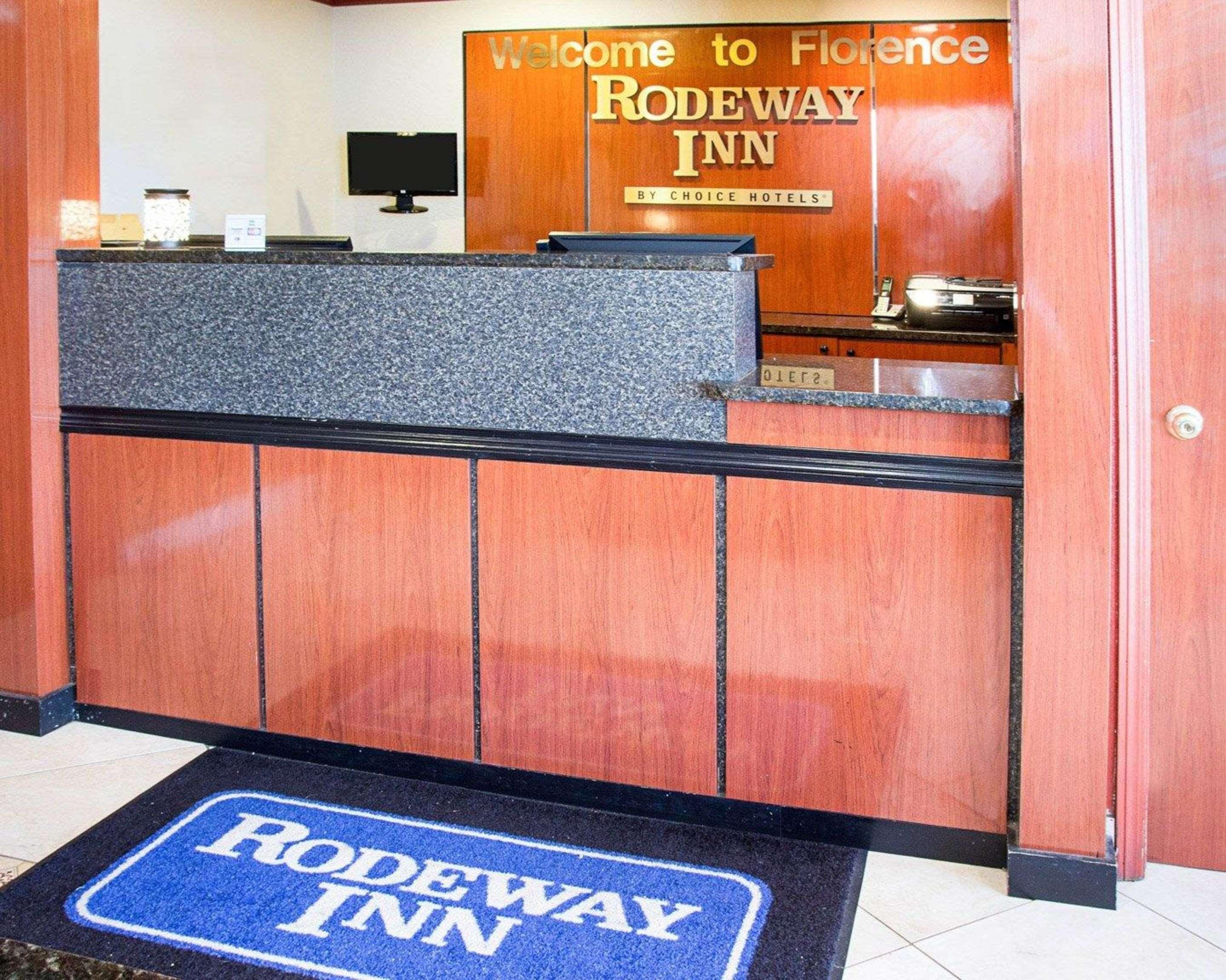 Rodeway Inn Florence - Cincinnati South Bagian luar foto